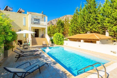 Beautiful villa with private pool and terrace