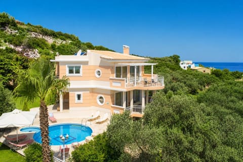 Beautiful villa with private pool and terrace