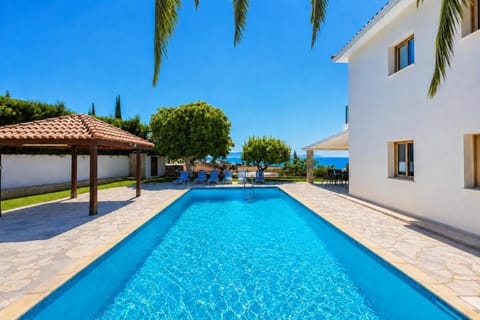 Private pool and terrace