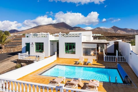Beautiful villa with private pool and terrace with sea views