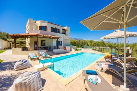 Beautiful villa with private pool and terrace with sea views