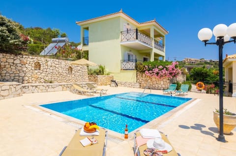 Beautiful villa with private pool and terrace with sea views