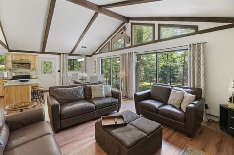 Living room, 
2nd floor