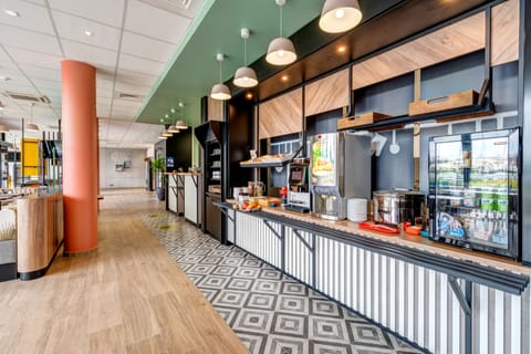 Daily buffet breakfast for a fee