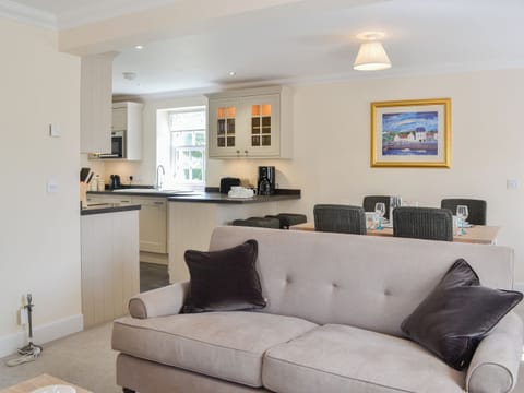 Open plan living space | Grieve&rsquo;s Cottage - Old Montrose, Montrose