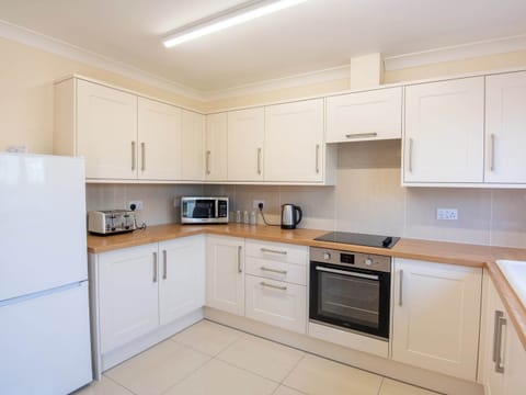 Kitchen/diner | 8 Dawson Park - Marian Avenue Properties, Mablethorpe