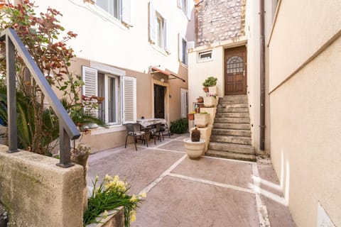 Apartment (One Bedroom Apartment with Terrace) | Exterior