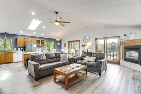 Spicer Vacation Rental | 2-Story Home | 3BR | 3BA | 1,568 Sq Ft