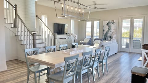 Open and spacious dining and living room (first floor)