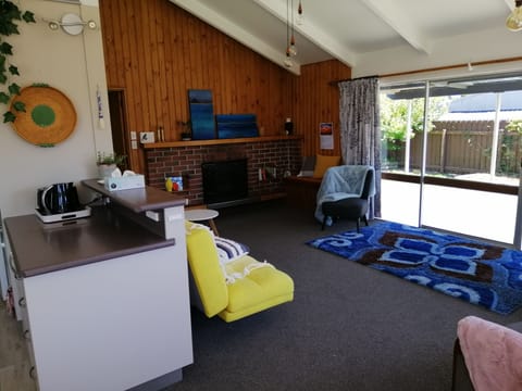 Spacious lounge