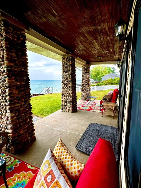 Lake House back Veranda