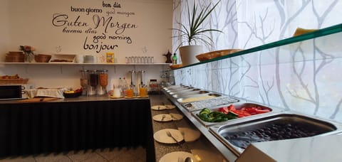 Daily buffet breakfast for a fee
