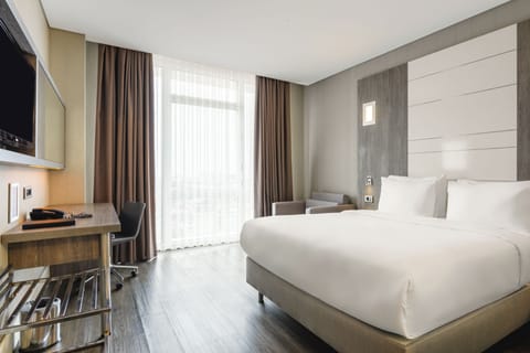 Standard Room (French) | Minibar, in-room safe, desk, laptop workspace