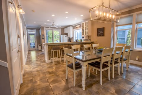 Main Level | Dining Room