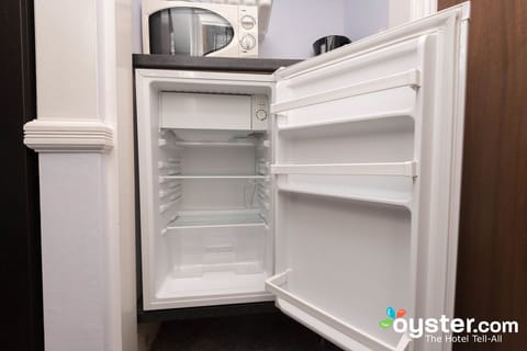 Club Double Room, Ensuite (recently refurbished) | Mini-refrigerator