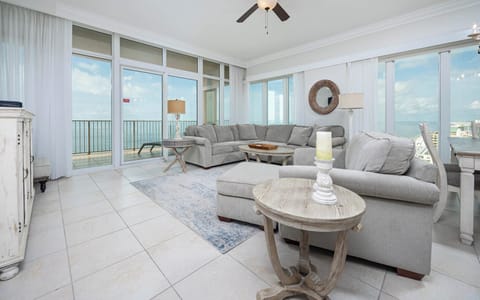 Phoenix Gulf Shores 2301, Gulf Shores, Alabama, beach front, 4 bedroom condominium on the top 23rd floor