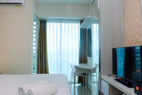Apartment, Non Smoking, Kitchenette | 1 bedroom, iron/ironing board, free WiFi, bed sheets