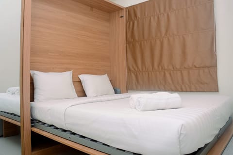 Apartment, Non Smoking, Kitchenette | 2 bedrooms, iron/ironing board, bed sheets