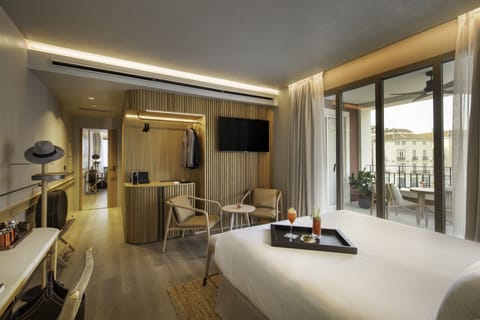 Premium bedding, memory foam beds, minibar, in-room safe