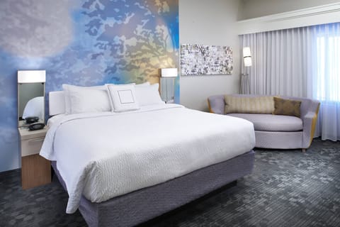 In-room safe, desk, laptop workspace, iron/ironing board