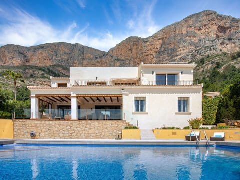 Water, Cloud, Sky, Mountain, Building, Window, Blue, Azure, Tree, Architecture