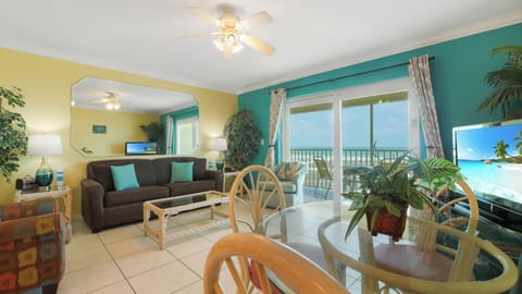SouthBeachRoom605LivinmgRoom