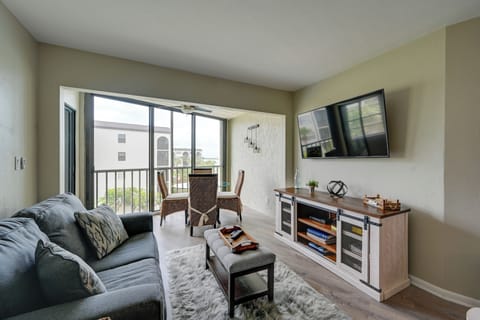 Marco Island Vacation Rental Condo | 1BR | 1BA | 750 Sq Ft | No Steps Required