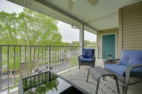 Branson Vacation Rental | 2BR | 2BA | 1 Story | 885 Sq Ft