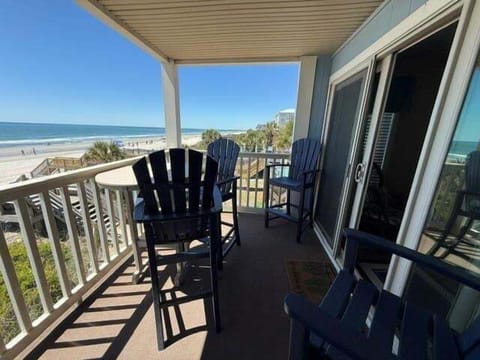 House, 2 Bedrooms | Outdoor dining