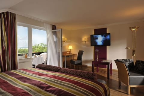 "Hochwald" Single Room  | Premium bedding, minibar, in-room safe, desk