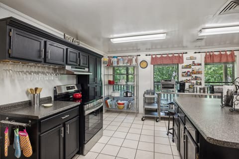 2nd cooking area with electric stove