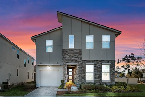 1620 Herrons Green Path (1).jpg