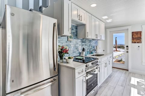 Fully Renovated Kitchen
