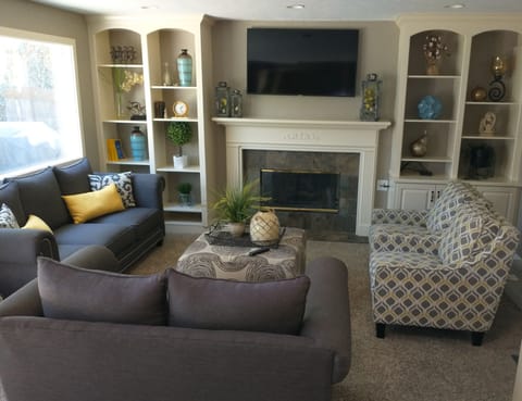 Cozy Family Room off the kitchen that leads to the patio. Great place to gather.