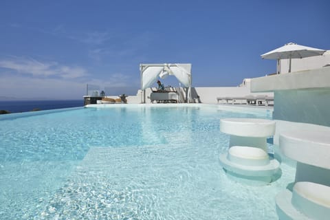 Seasonal outdoor pool, pool umbrellas, sun loungers