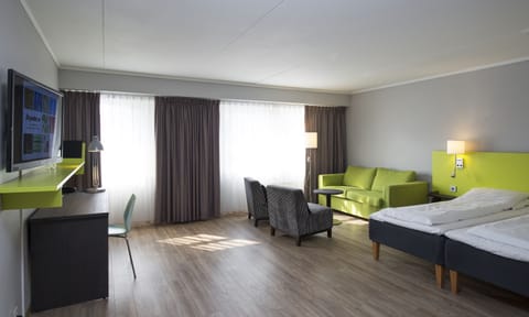 Premium bedding, pillowtop beds, desk, soundproofing