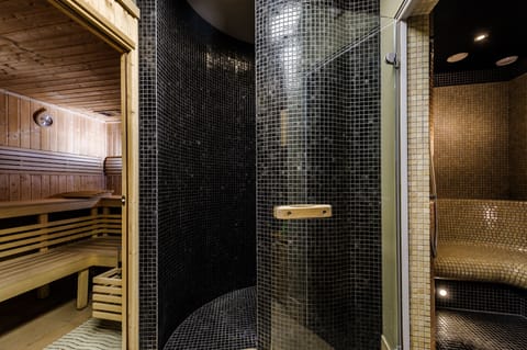 Sauna, Turkish bath, body treatments, hydrotherapy, hot stone massages