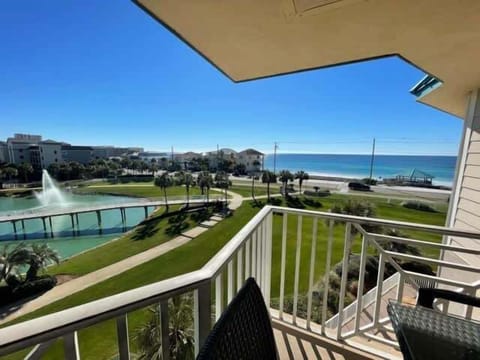 Unobstructed Gulf Views