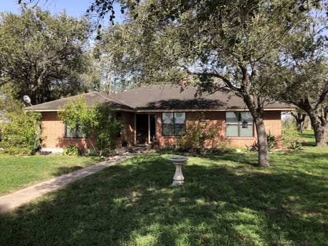 Welcome, front yard