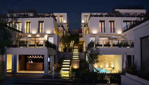 Front of property - evening/night
