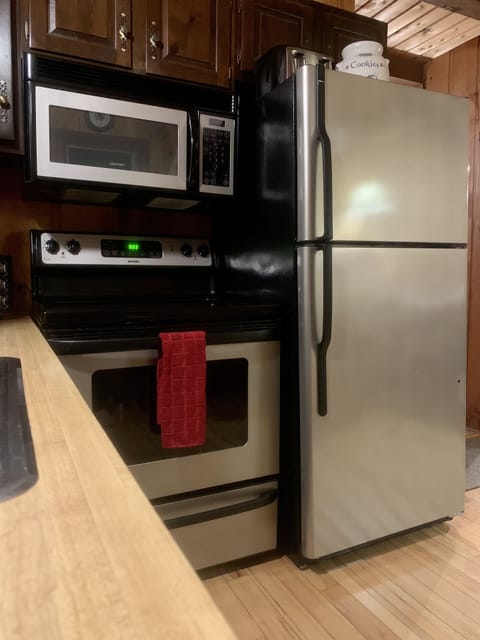 Stove, microwave and fridge 