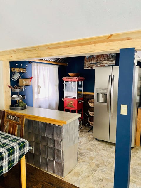 Popcorn machine. Everything you need for cooking!