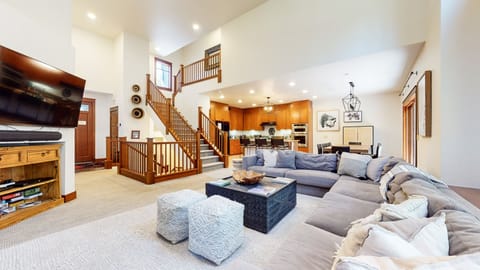 Townhome, 4 Bedrooms | Living area | Smart TV, fireplace, DVD player, streaming services