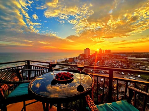 Incredible main strip and ocean view! 
