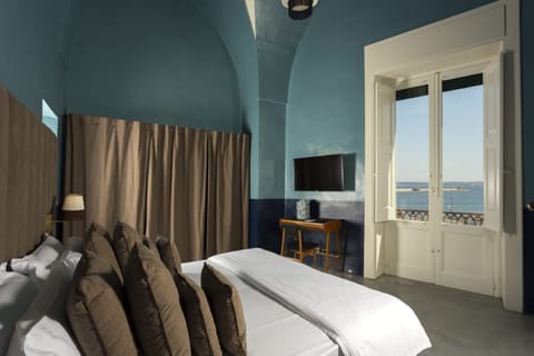 Junior Suite, Sea View | Water view