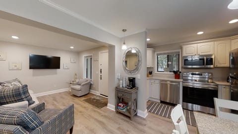 Living area and new kitchen/dining area!