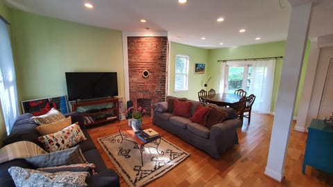 Living Room / Dining Room