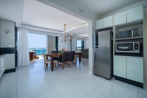 Apartment | Dining