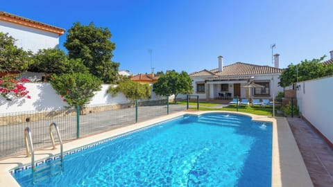 Chalet Rocio 1 Conil de la Frontera by Ruralidays