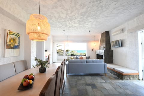 Luxury Villa | Living area | 32-inch LED TV with digital channels, TV